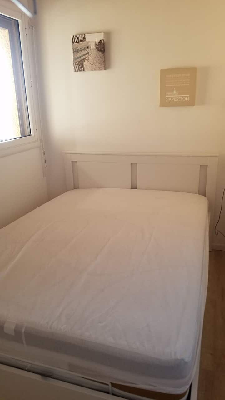 Kitanda cha ghorofa ya chumba cha kulala-140x200cm