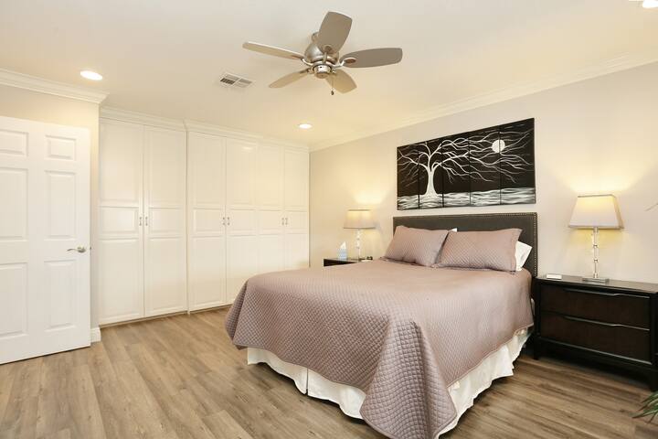 Great Las Vegas Summerlin Home gallery image 3