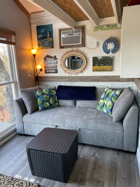 Popular Airbnb listing: Creekside Cottage (Tiny Home) in Charleston