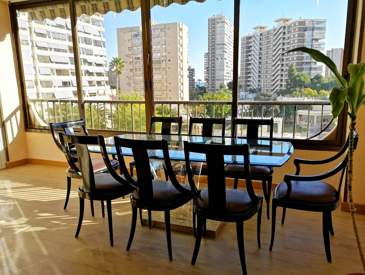 Top performing Airbnb: Beautiful apartment beach (WiFi,AA) in Alacant / Alicante