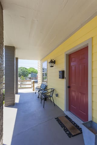 East Retreat 3 gallery image 3