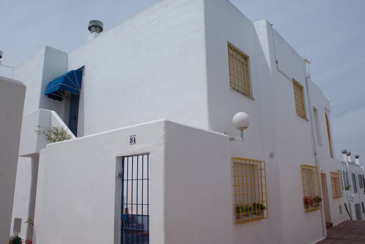 PISO 2 DORMITORIOS,WIFI, PLAYA