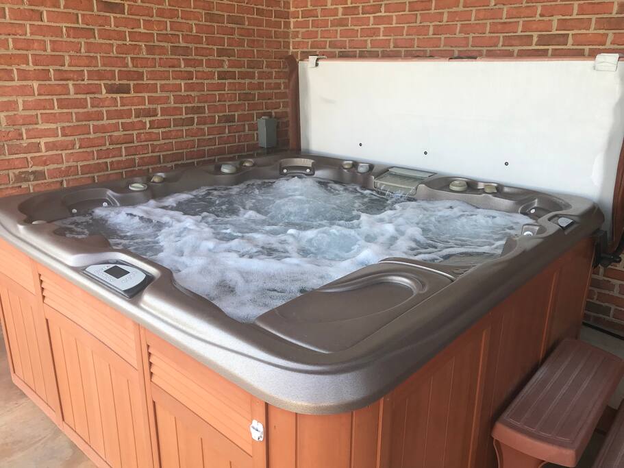 Hydro therapy Sundance hot tub