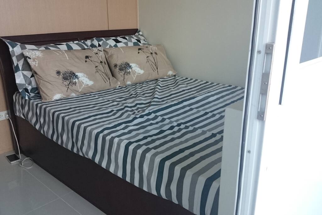 Full size bed can accomodate 2 adults. Always fitted with fresh and clean sheets.