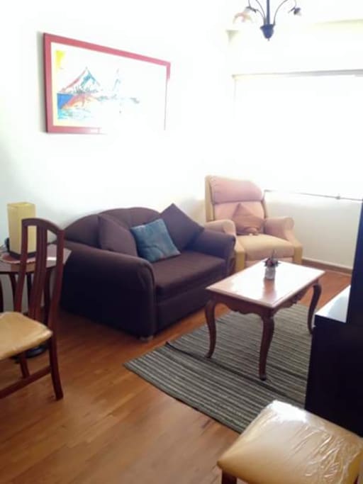 El sillon, es sofa-cama.