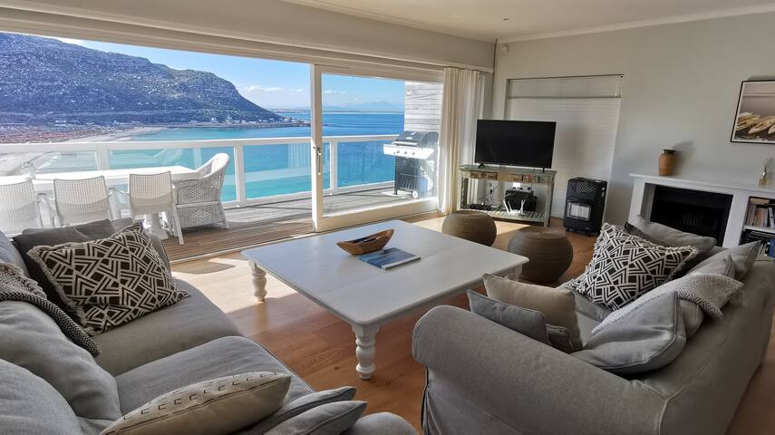 Surfwatch Villa gallery image 3