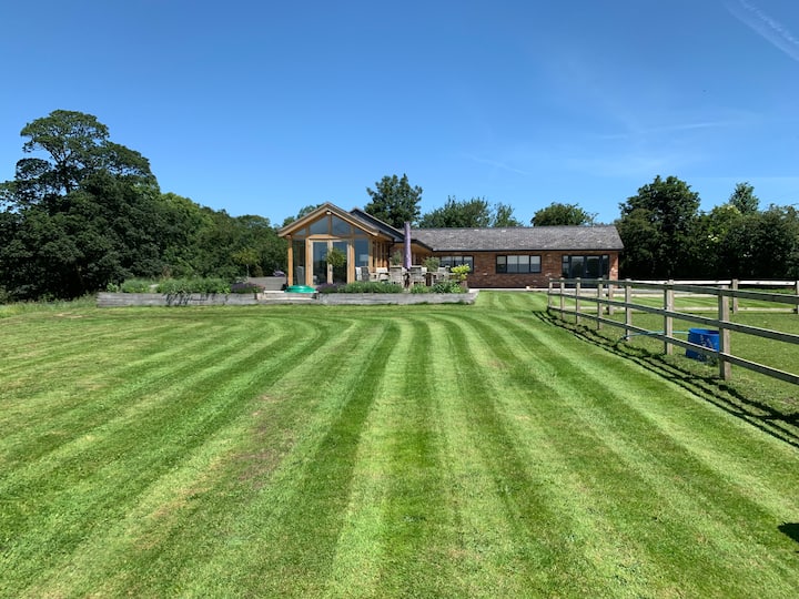 Delamere Forest Holiday Rentals & Homes Frodsham, United Kingdom Airbnb