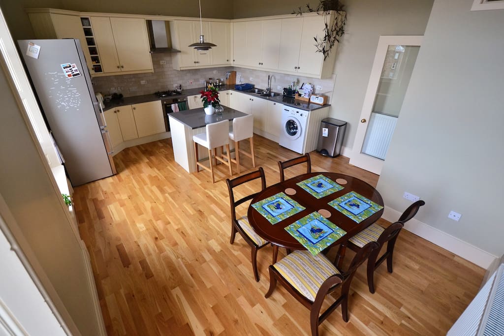 Kitchen / Breakfast Room