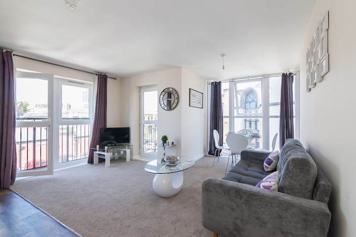 Stunning Blackburn Town Centre Apartment