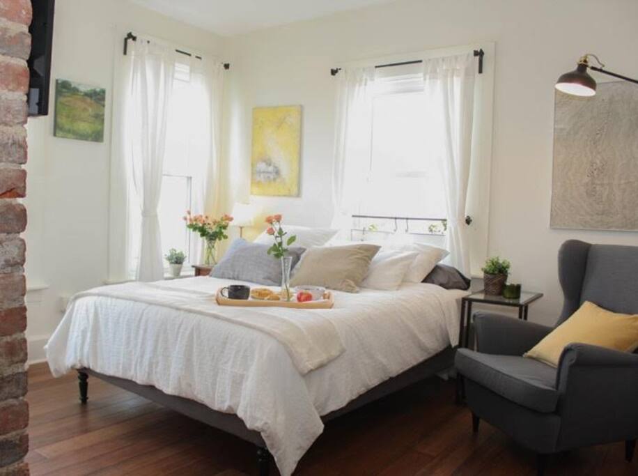 Chic Studio in Historic Building by German Village - Apartments for