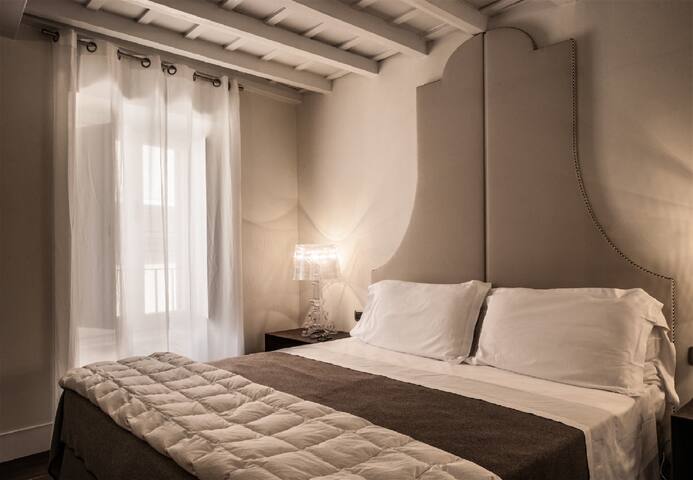 47 Luxury Trevi Apartment gallery image 5