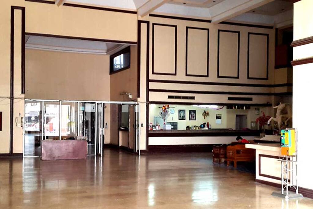 Angeet Pavillion's Large High Ceiling Lobby