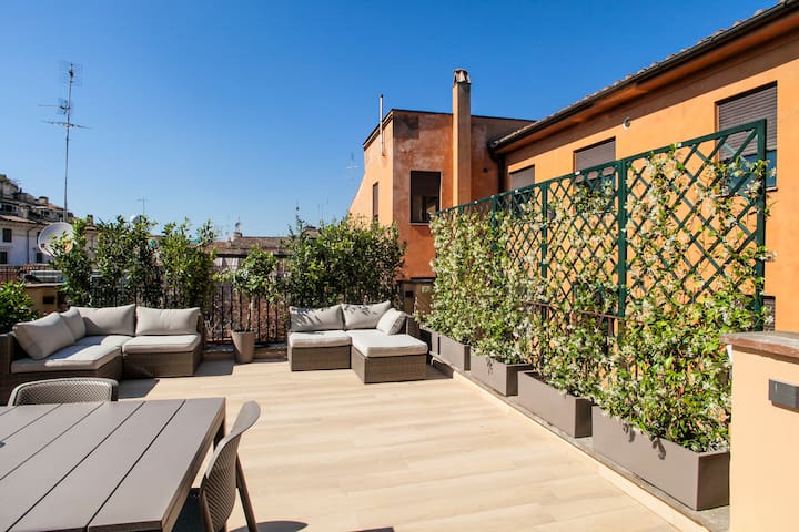 Spanish Steps Luxury Penthouse 70 sqm Terrace gallery image 3