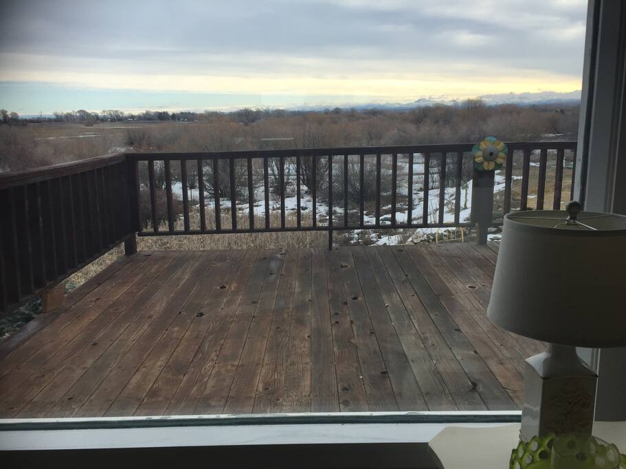 Roomy deck with great viewing options for the 2017 eclipse.