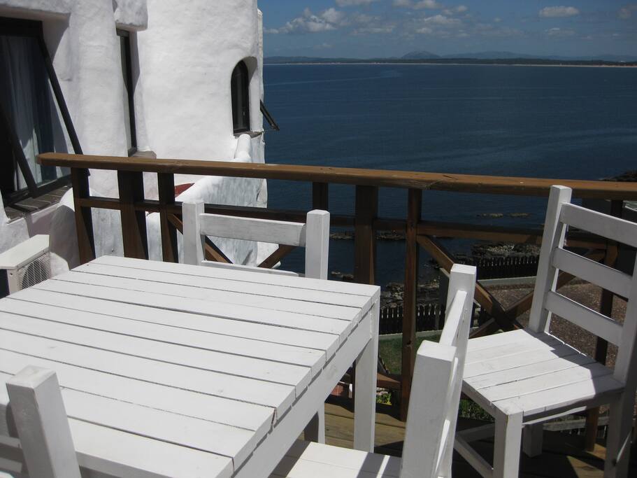 Balcon terraza con parrilla