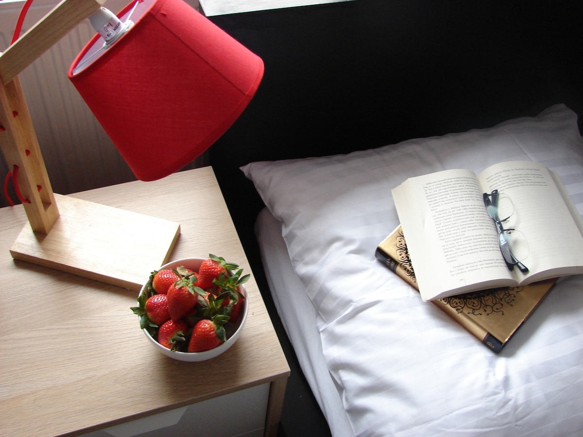 חדר שינה אחד מתוך שמונה