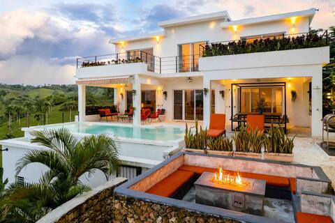 VeoMar - Casita Axel  4 bdr villa w/ endless views