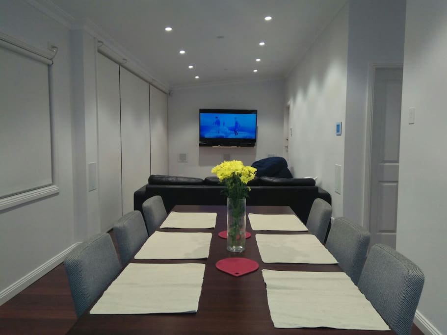 Lounge Dining Area