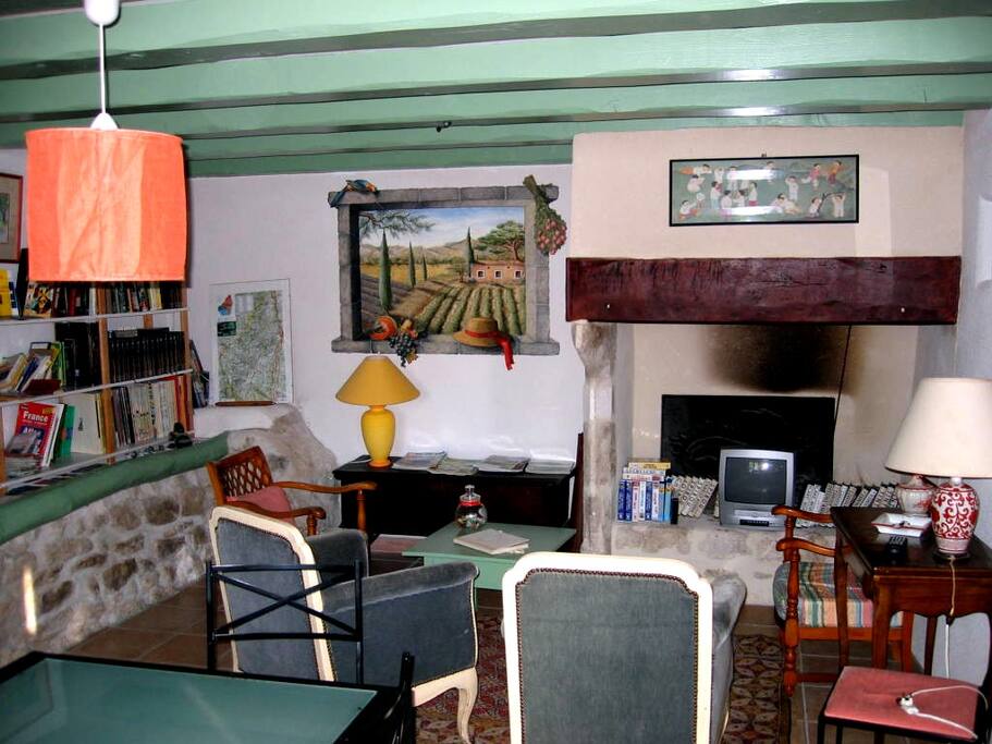 le salon des hôtes