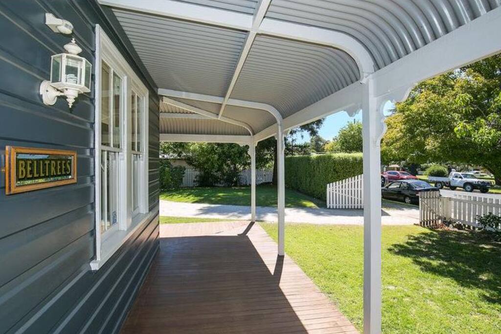 Wraparound verandah