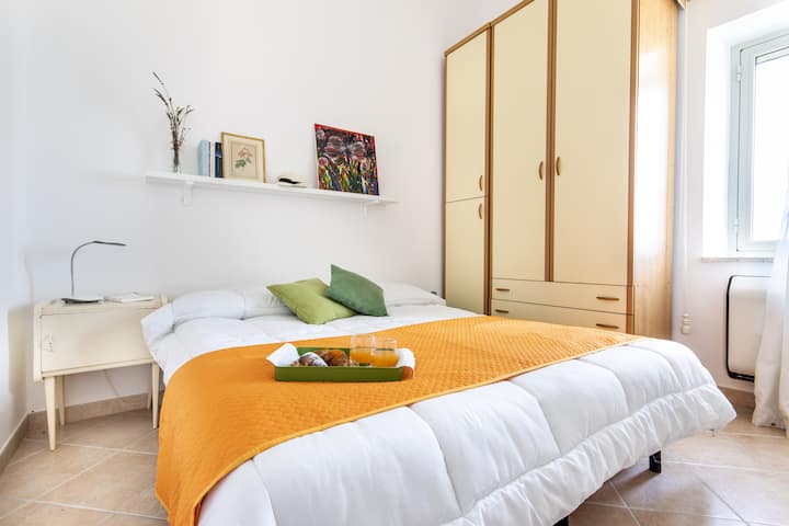 חדר זוגי בקומת הכניסה