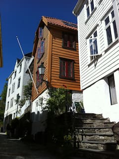 Rental+unit+in+Bergen+%C2%B7+%E2%98%854.97+%C2%B7+1+bedroom+%C2%B7+1+bed+%C2%B7+1+bath
