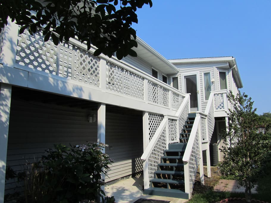 MAIN ENTRANCE