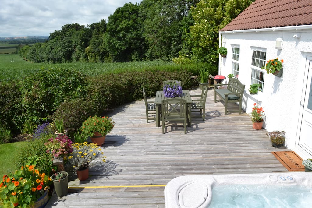 Outdoor dining with fabulous views
