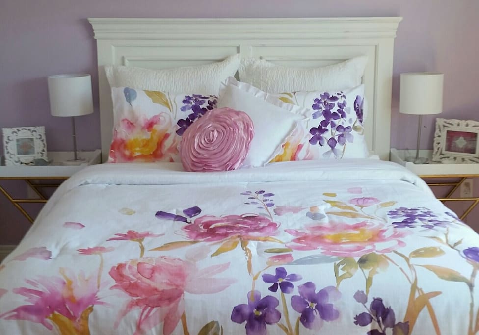 Pretty antiqued headboard