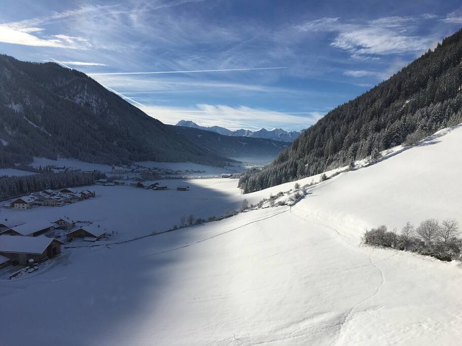 Vista dalla camera da letto. Sicht vom Balkon nach St. Martin