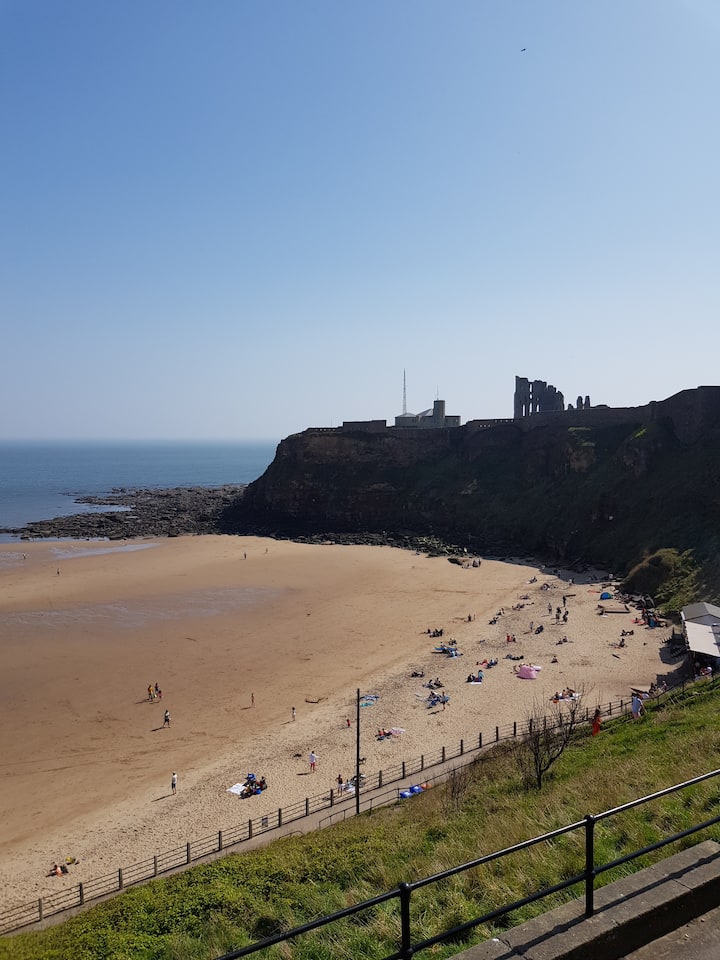 A Stylish Beach Retreat in Tynemouth Village Flats for Rent in