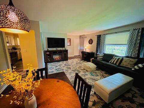 Upstairs Unit of Townhouse (Duplex)