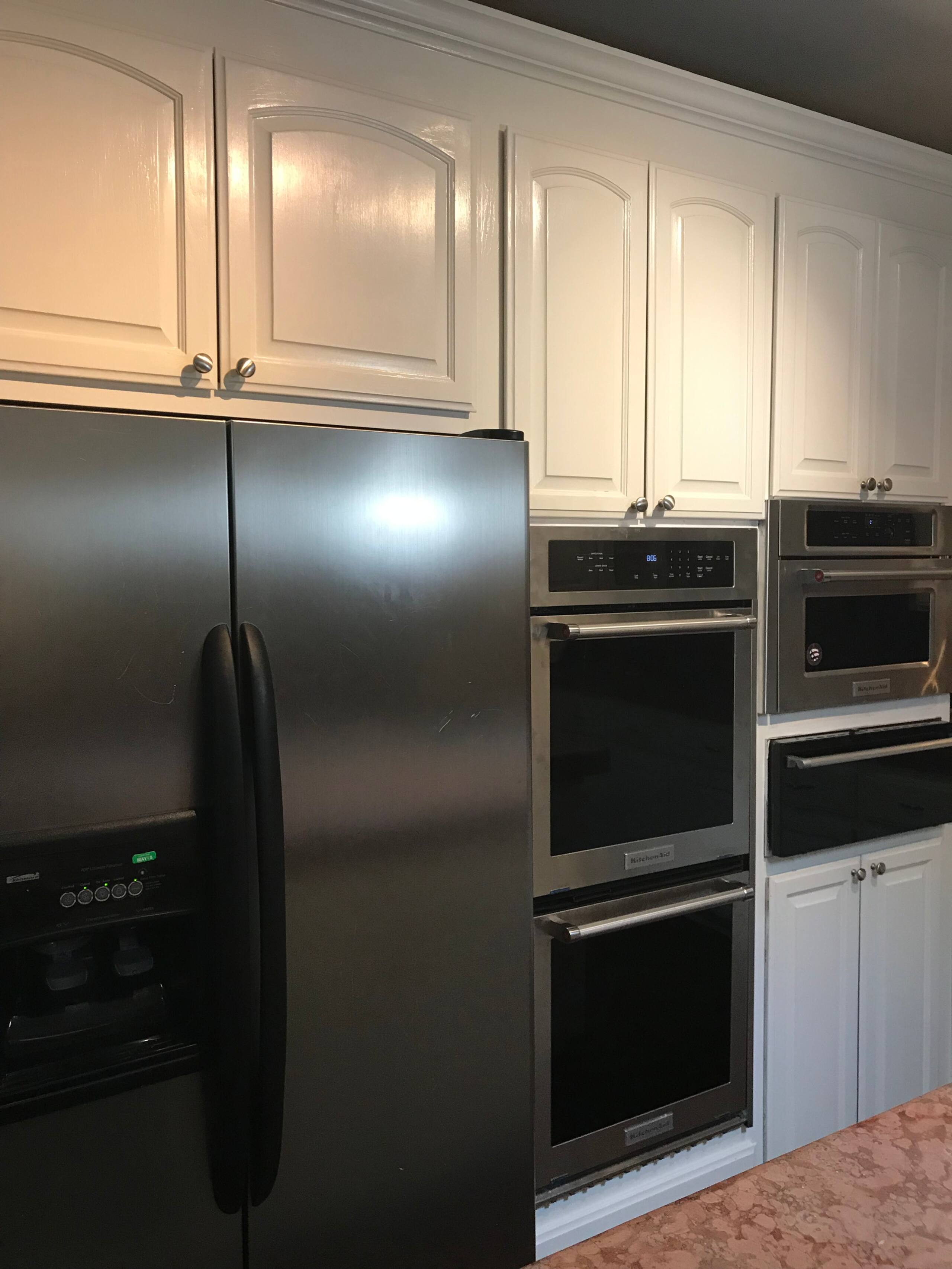 Marble & Hardwood Estate, Gourmet Kitchen - Photo 15