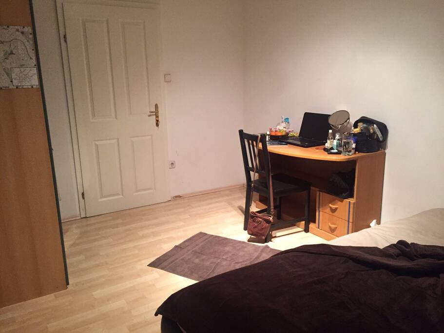 dein Zimmer/your room