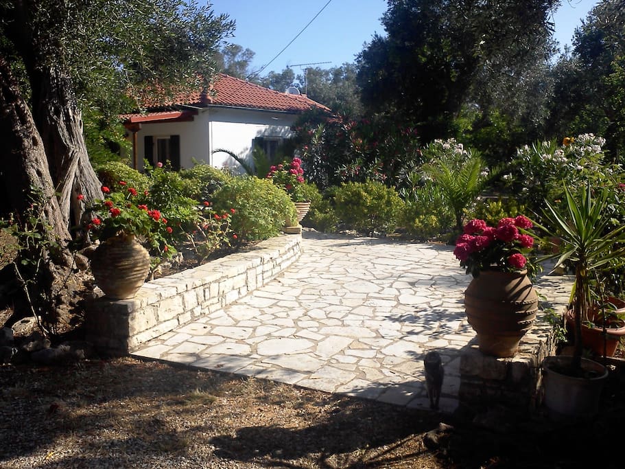 Entrance and stone yards