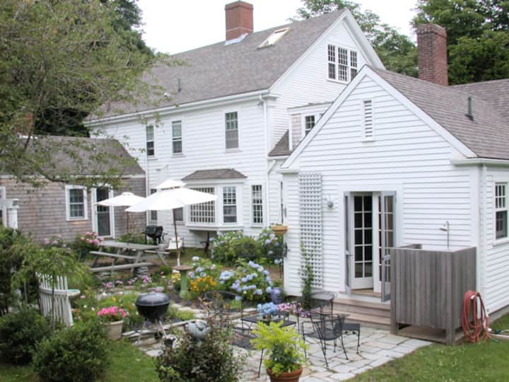 Big historic home, amazing view. Houses for Rent in Barnstable