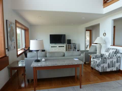 Successful Airbnb property: Sea Breeze Cottage near Acadia National Park in Bar Harbor / Acadia