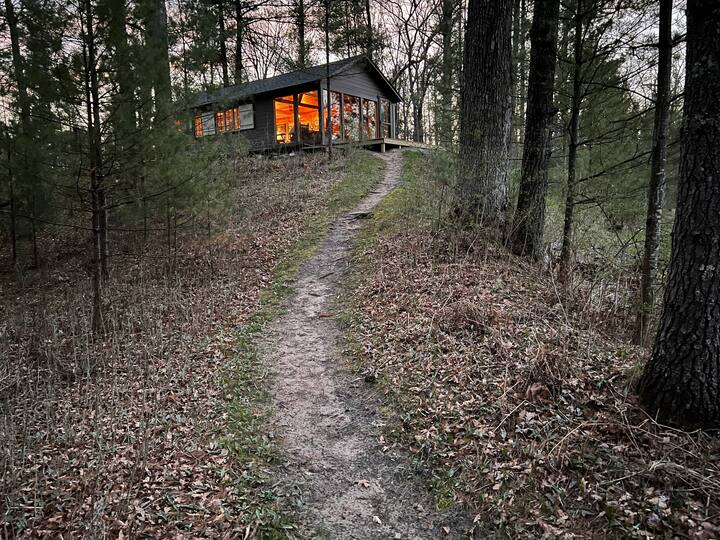 Pere Marquette Riverfront Cabin Cabins for Rent in Baldwin, Michigan
