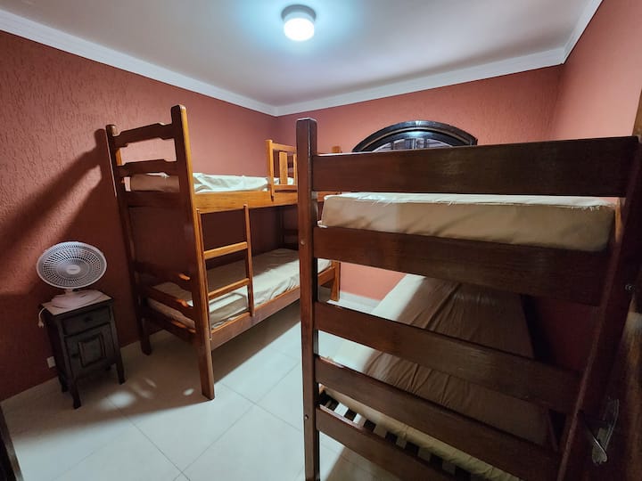 غرفة النوم 2