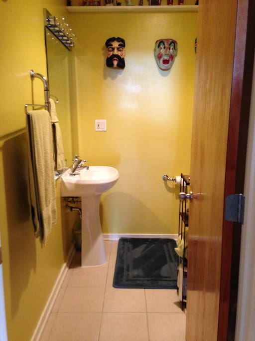 Private guest bath