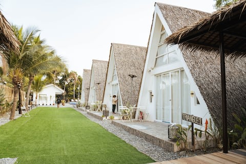 Sunset Villas Triangle 1 | Beach Resort