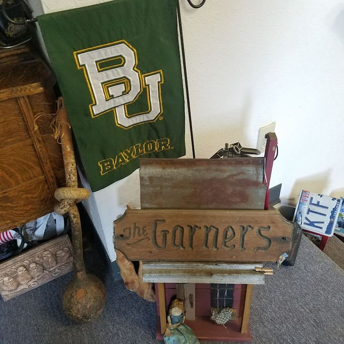 Welcome in the Entry Hall
