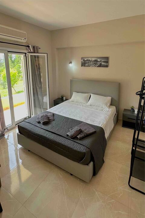Spiros home ,Dassia