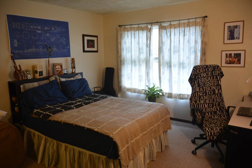 Cozy bedroom