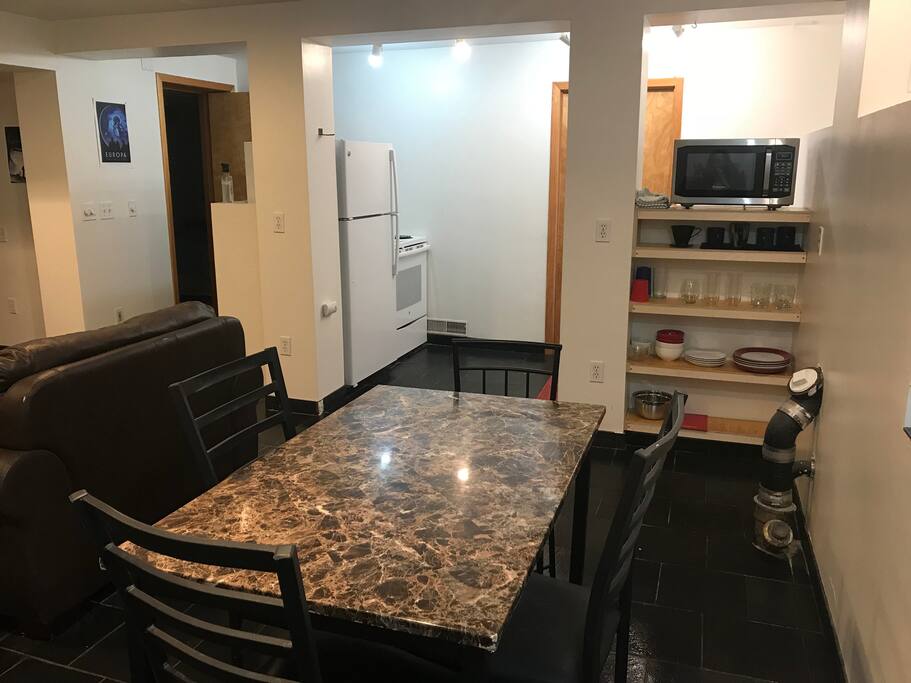 Dinning area / Kitchenette