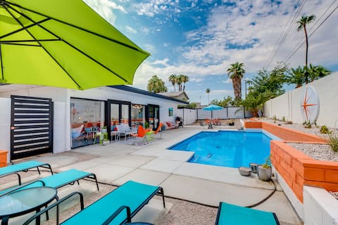 SALT WATER POOL * MID CENTURY LUXE * SLEEPS 6