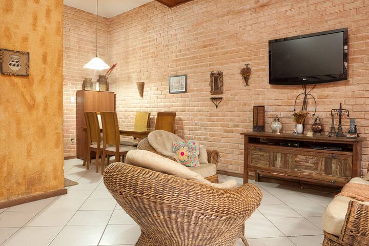 Safe 4 Bedrooms house in Botafogo gallery image 3