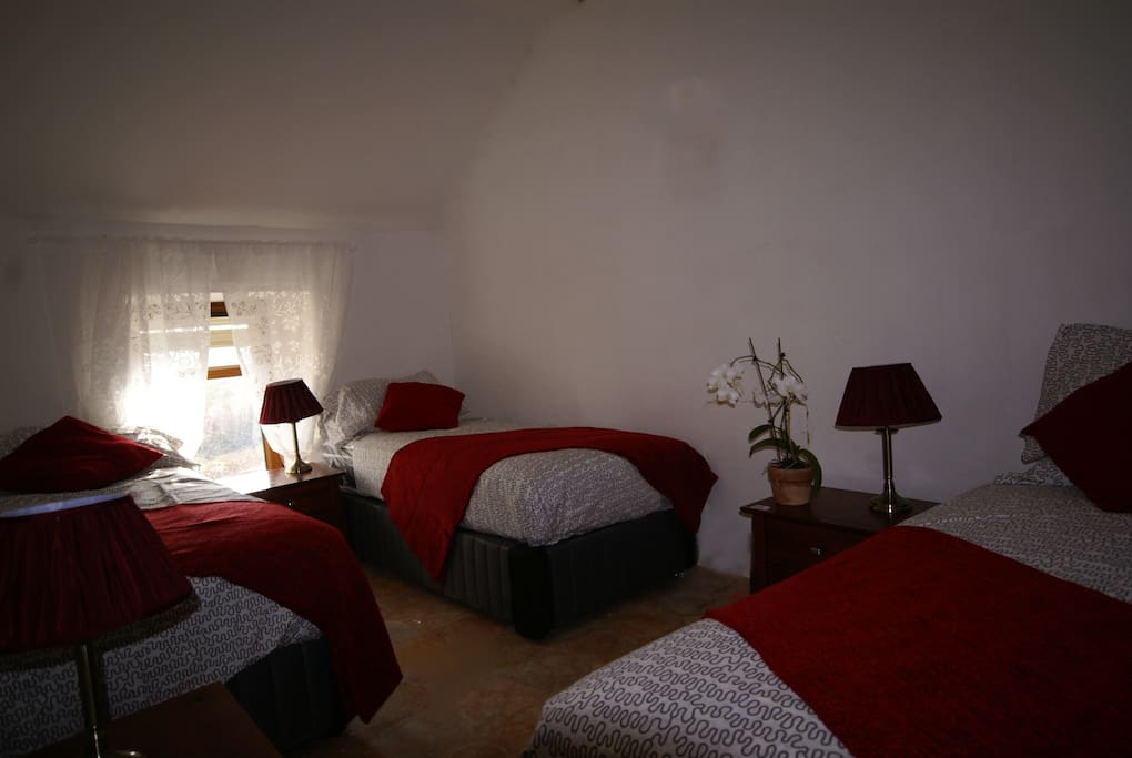 Lovely cosy 3 bed room to relax in