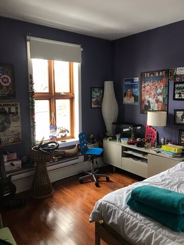 beau townhouse superbe cours parc Jarry et marché gallery image 4