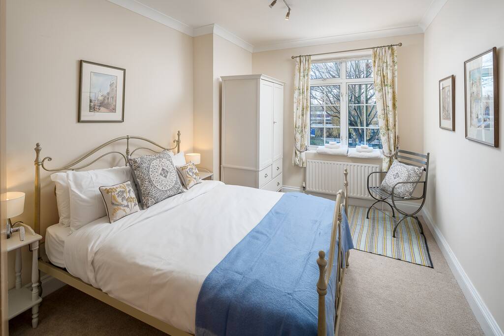 The master bedroom has a UK King-sized bed.